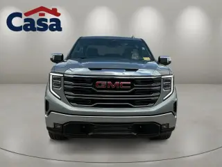 GMC Sierra 1500 2025 4x4 SLT 4p. Cabina de tripulación 6.6 ft. SB