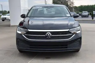 Volkswagen Jetta 2024 SE 4p Sedan