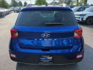 Hyundai VENUE 2023 SEL Crossroad de 4 puertas