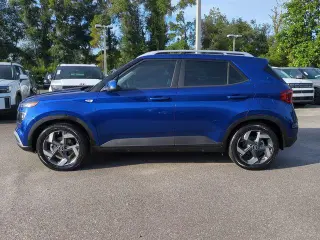 Hyundai VENUE 2023 SEL Crossroad de 4 puertas