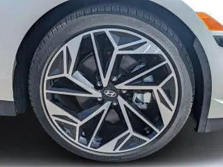 Hyundai IONIQ 6 2023 SEL 4p Sedan