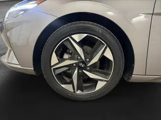 Hyundai ELANTRA 2023 SEL 4p Sedan SULEV