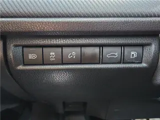 Toyota Camry 2025 SE Sedán 4p.