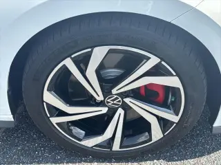 Volkswagen Jetta GLI 2023 Autobahn 4dr SedÃ¡n 7A