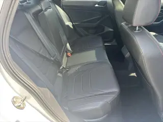 Volkswagen Jetta GLI 2023 Autobahn 4dr SedÃ¡n 7A