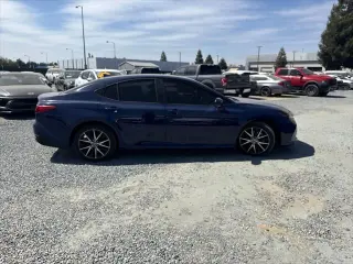 Toyota Camry 2025 LE 4dr Sedan