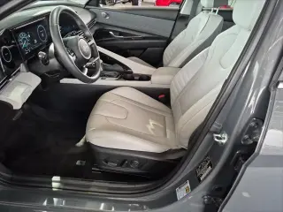Hyundai ELANTRA Híbrido 2025 Limited 4p Sedán