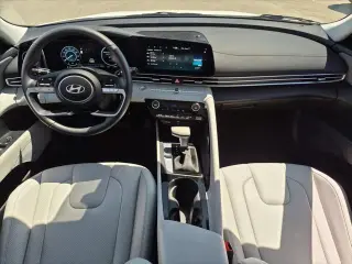 Hyundai ELANTRA Hybrid 2025 Limitada 4p Sedan