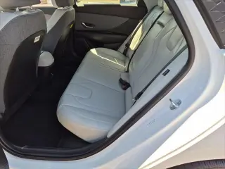 Hyundai ELANTRA Hybrid 2025 Limitada 4p Sedan