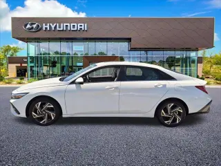 Hyundai ELANTRA Hybrid 2025 Limitada 4p Sedan