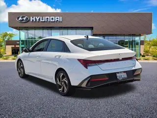Hyundai ELANTRA Hybrid 2025 Limitada 4p Sedan