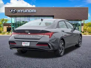 Hyundai ELANTRA Hybrid 2025 Limitada 4p Sedan