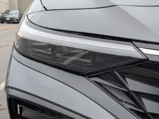 Hyundai ELANTRA Hybrid 2025 Limitada 4p Sedan