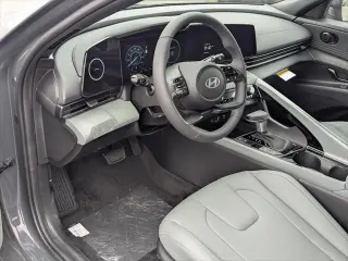 Hyundai ELANTRA Hybrid 2025 Limitada 4p Sedan