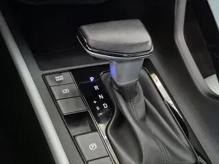 Hyundai ELANTRA Hybrid 2025 Limitada 4p Sedan