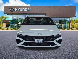 Hyundai ELANTRA Hybrid 2025 Limitada 4p Sedan
