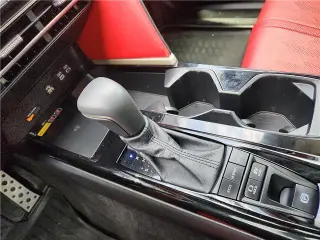 Toyota Camry 2026 SE Sedán de 4 puertas