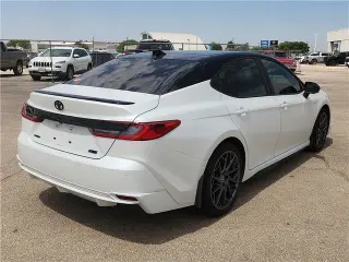 Toyota Camry 2026 SE Sedán de 4 puertas