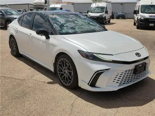Toyota Camry 2026 SE Sedán de 4 puertas