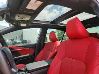 Toyota Camry 2026 SE Sedán de 4 puertas
