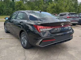 Hyundai ELANTRA Hybrid 2025 Azul 4p Sedan
