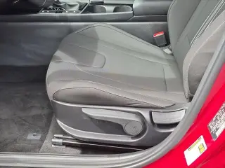 Hyundai ELANTRA Hybrid 2025 SEL Sport 4p Sedana