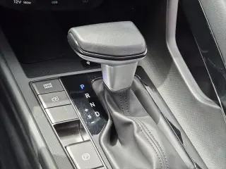 Hyundai ELANTRA Hybrid 2025 SEL Sport 4p Sedana