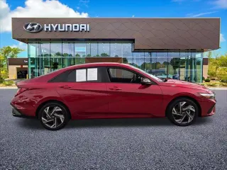 Hyundai ELANTRA Hybrid 2025 SEL Sport 4p Sedana