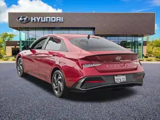 Hyundai ELANTRA Hybrid 2025 SEL Sport 4p Sedana