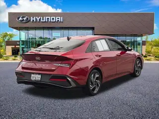 Hyundai ELANTRA Hybrid 2025 SEL Sport 4p Sedana