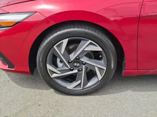 Hyundai ELANTRA Hybrid 2025 SEL Sport 4p Sedana