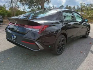 Hyundai ELANTRA 2026 SEL Sport 4dr Sedan