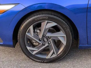Hyundai ELANTRA 2025 SEL Sport 4dr Sedan