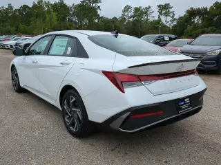 Hyundai ELANTRA 2025 SEL Sport 4dr Sedan