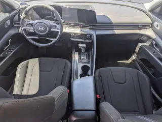 Hyundai ELANTRA 2024 SEL 4p Sedan