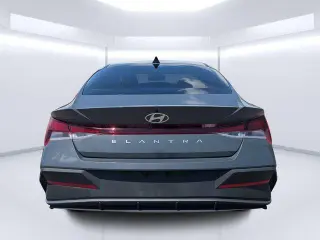 Hyundai ELANTRA 2024 SEL 4p Sedan