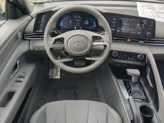 Hyundai ELANTRA 2025 SEL Sport 4p Sedan
