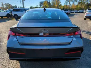 Hyundai ELANTRA 2026 SEL Sport 4dr Sedan