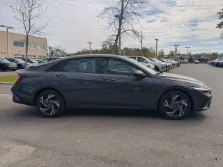 Hyundai ELANTRA 2025 SEL Sport 4dr Sedan