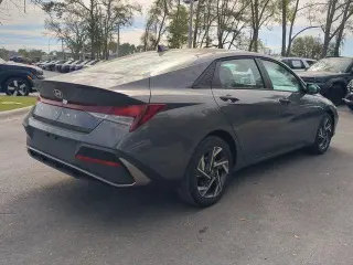 Hyundai ELANTRA 2025 SEL Sport 4dr Sedan