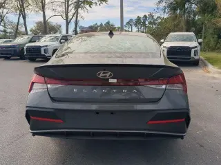Hyundai ELANTRA 2025 SEL Sport 4dr Sedan