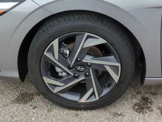 Hyundai ELANTRA 2025 SEL Sport 4dr Sedan
