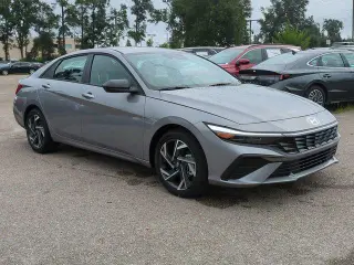 Hyundai ELANTRA 2025 SEL Sport 4dr Sedan
