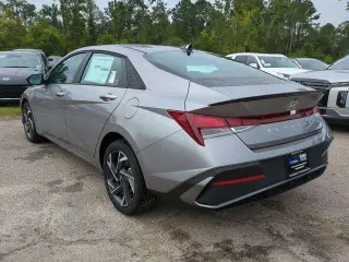 Hyundai ELANTRA 2025 SEL Sport 4dr Sedan