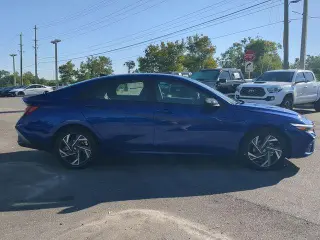 Hyundai ELANTRA 2025 SEL Sport 4dr Sedan