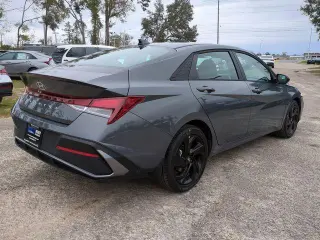 Hyundai ELANTRA 2026 SEL Sport 4dr Sedan