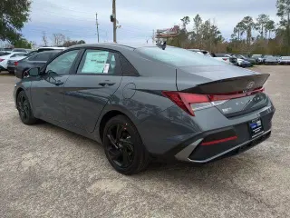 Hyundai ELANTRA 2026 SEL Sport 4dr Sedan