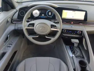 Hyundai ELANTRA 2025 SEL Sport 4dr Sedan