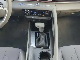Hyundai ELANTRA 2025 SEL Sport 4dr Sedan
