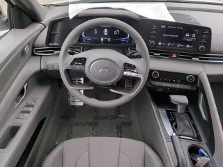 Hyundai ELANTRA 2026 SEL Sport 4dr Sedan